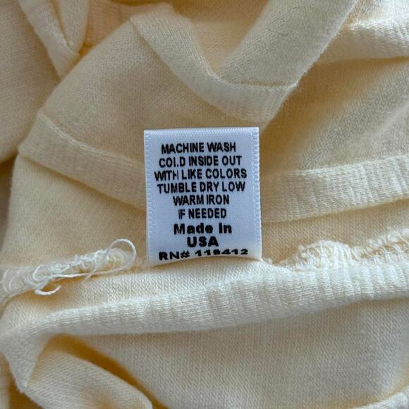 Monrow Ribbed V-Neck Sleeveless Knit Top Cream Ivory Women’s NEW Size Medium - Picture 6 of 6